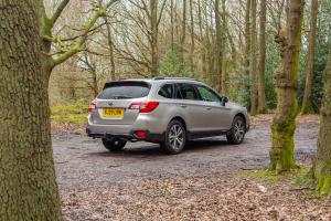 Subaru Outback 2018 года  (UK)